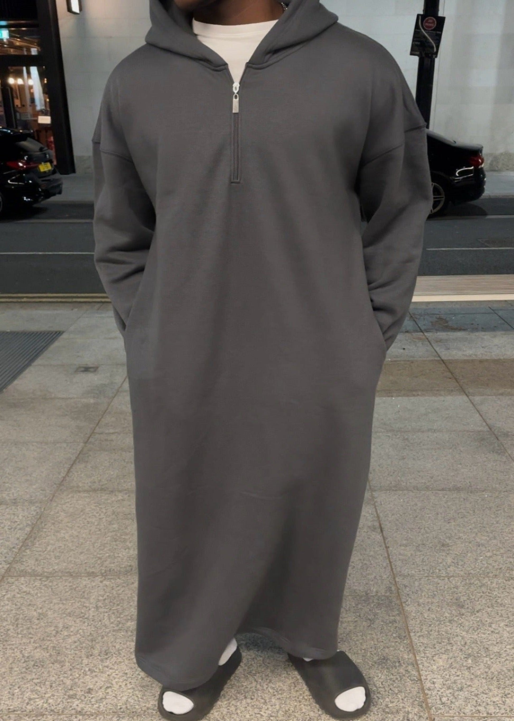 Grey Jumper Thobe