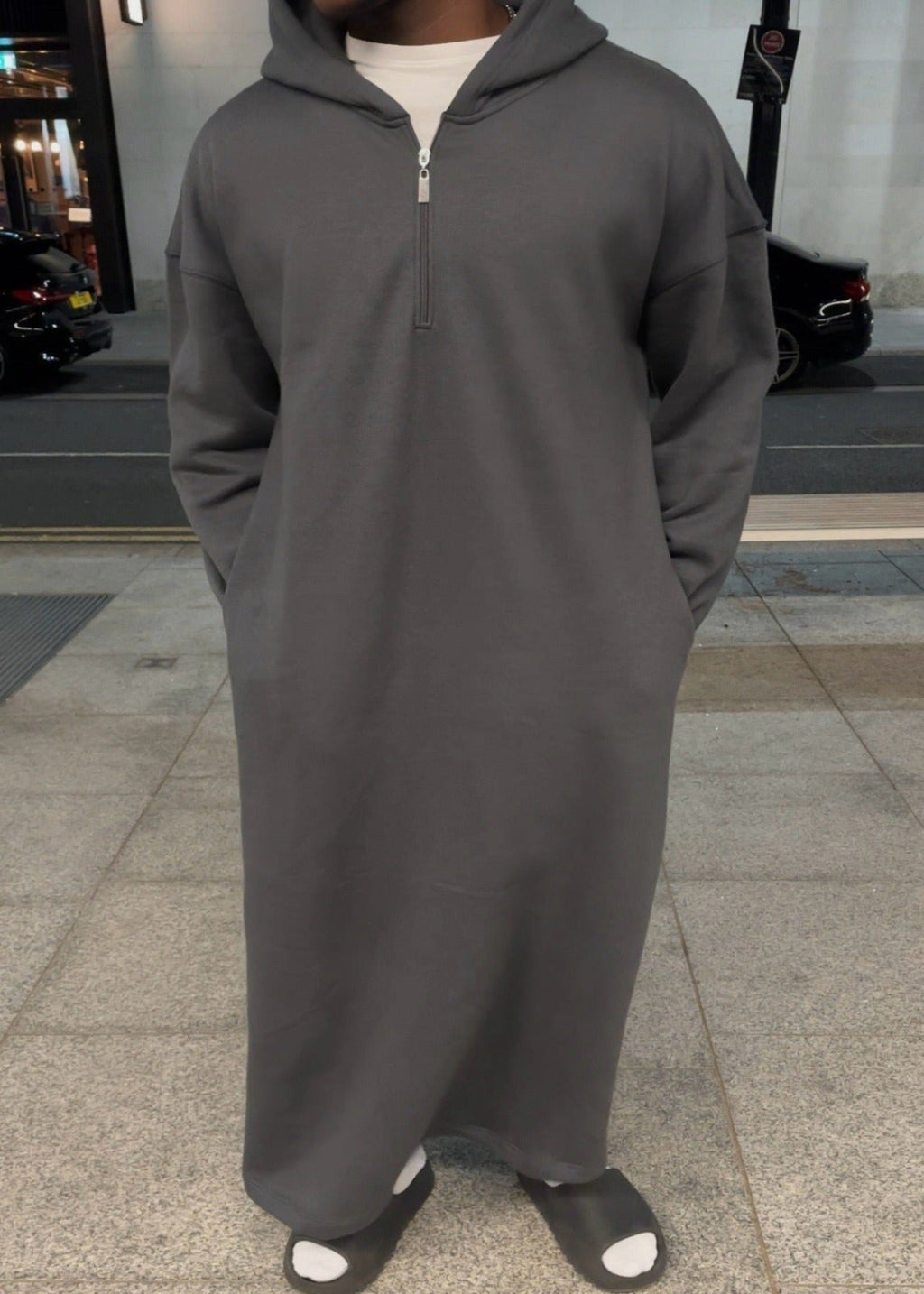 Grey Jumper Thobe