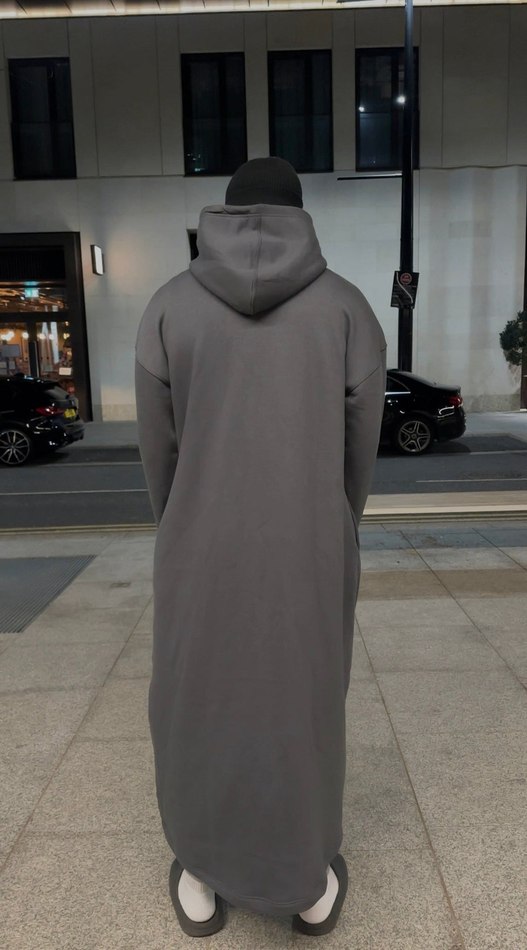 Grey Jumper Thobe